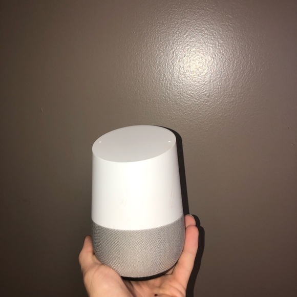 Google Home - Picture 3 of 3